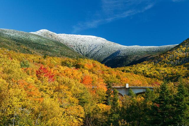Mt Lafayette covered in snow in autumn